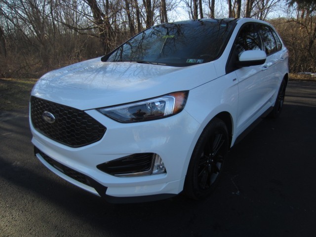 used 2022 Ford Edge car, priced at $29,998