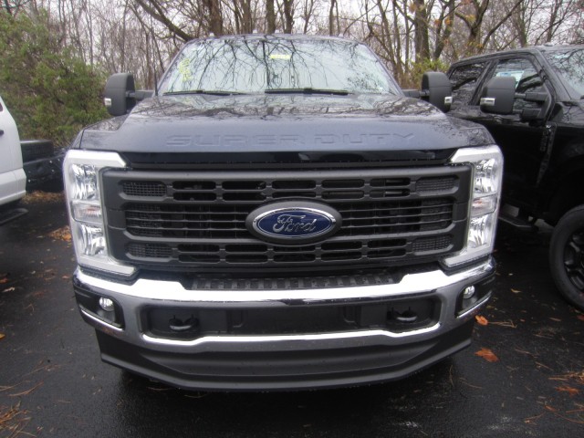 new 2024 Ford F-350 car, priced at $54,999