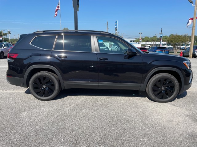 new 2024 Volkswagen Atlas car, priced at $43,499