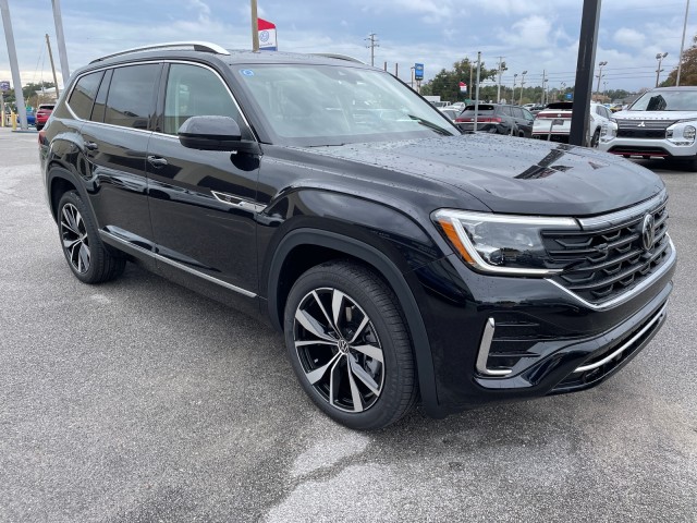 new 2025 Volkswagen Atlas car, priced at $56,536