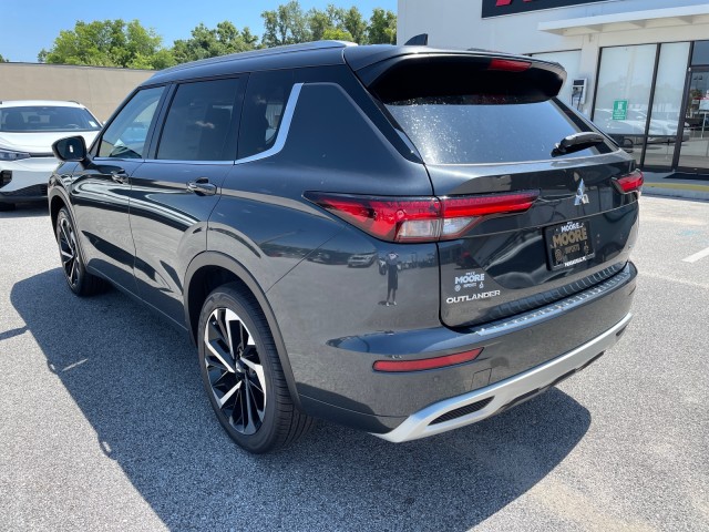 new 2024 Mitsubishi Outlander car, priced at $37,475