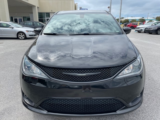 used 2019 Chrysler Pacifica car, priced at $17,995