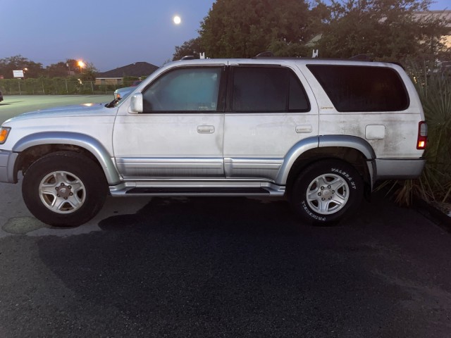 used 2000 Toyota 4Runner car