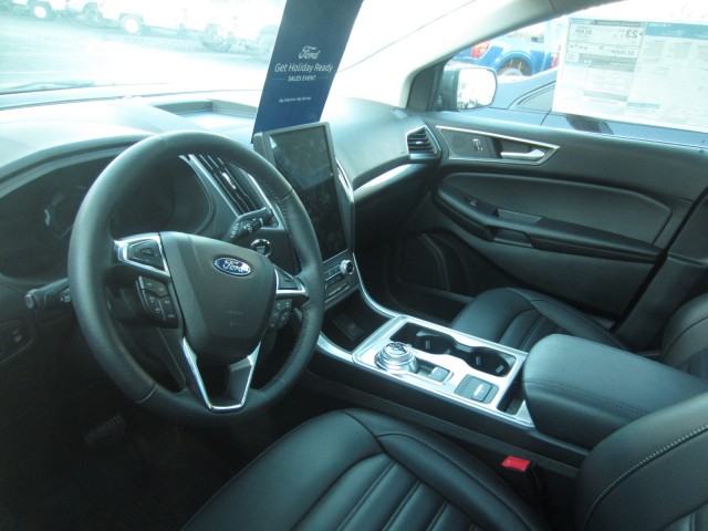 new 2024 Ford Edge car, priced at $40,983