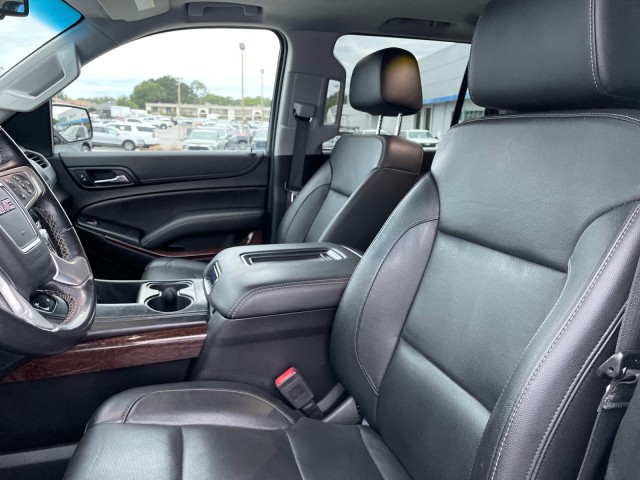 used 2019 GMC Yukon car, priced at $34,995