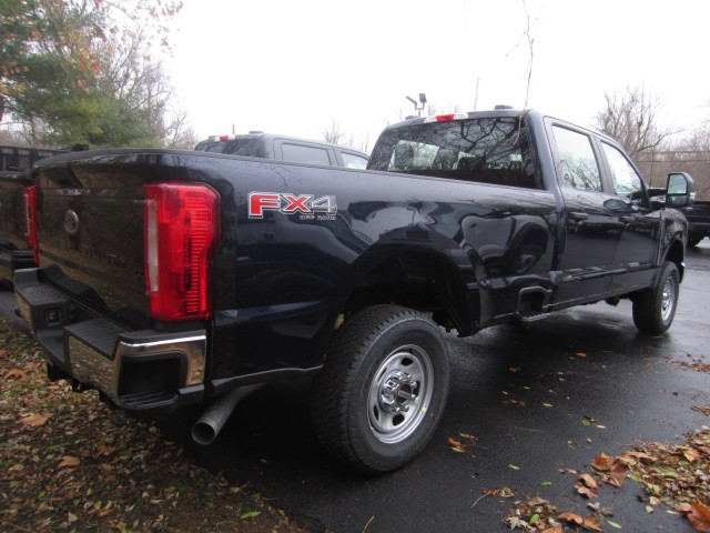 new 2024 Ford F-350 car, priced at $54,999