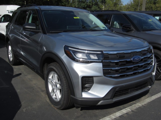 new 2025 Ford Explorer car, priced at $42,551