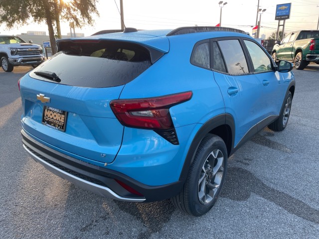 new 2025 Chevrolet Trax car, priced at $25,380