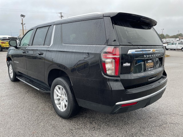 used 2023 Chevrolet Suburban car, priced at $49,995