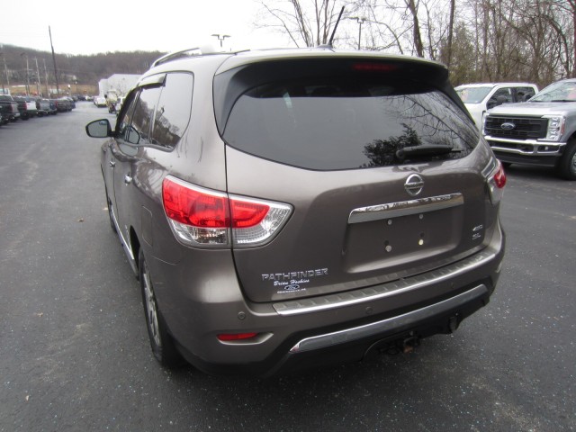 used 2014 Nissan Pathfinder car, priced at $12,895