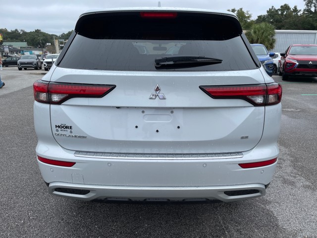 new 2024 Mitsubishi Outlander car, priced at $34,585