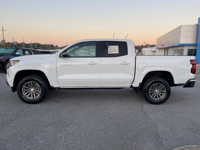 new 2024 Chevrolet Colorado car, priced at $37,810