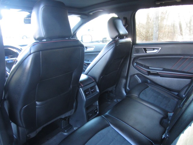 used 2022 Ford Edge car, priced at $29,998