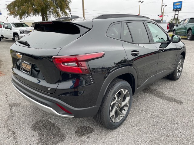 new 2025 Chevrolet Trax car, priced at $24,985