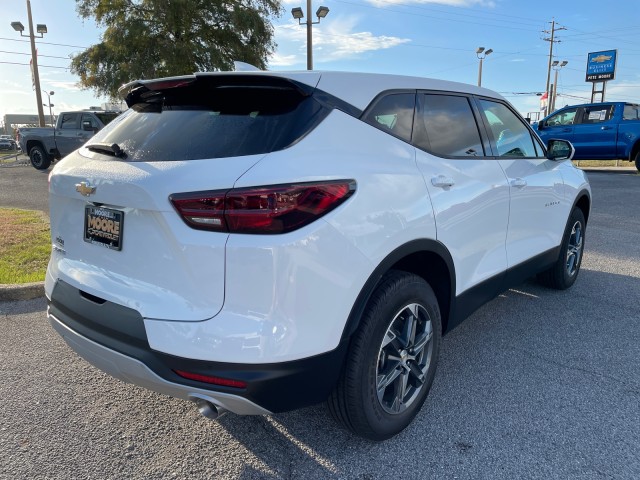 new 2025 Chevrolet Blazer car, priced at $37,485