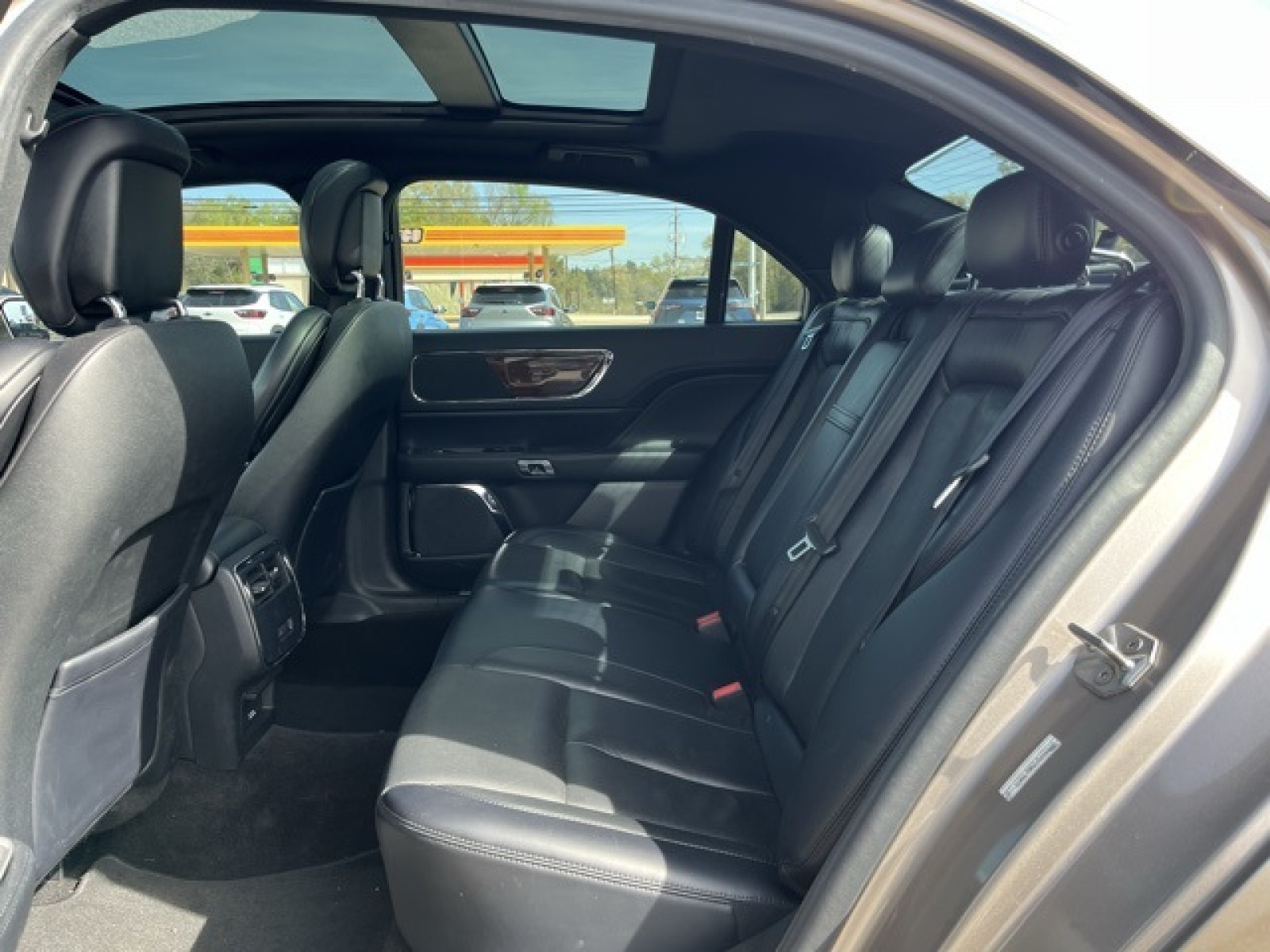 used 2018 Lincoln Continental car, priced at $18,093