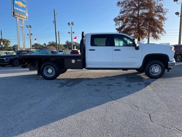 new 2025 Chevrolet Silverado 3500HD CC car, priced at $65,573