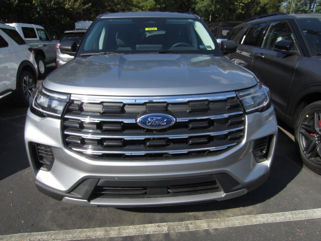 new 2025 Ford Explorer car, priced at $42,551