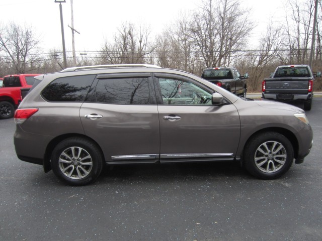 used 2014 Nissan Pathfinder car, priced at $12,895