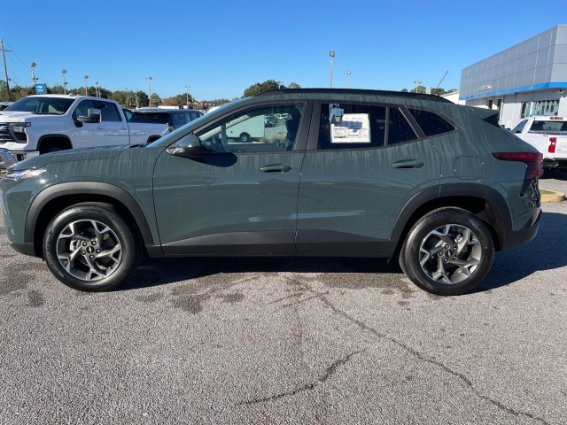 new 2025 Chevrolet Trax car, priced at $24,985