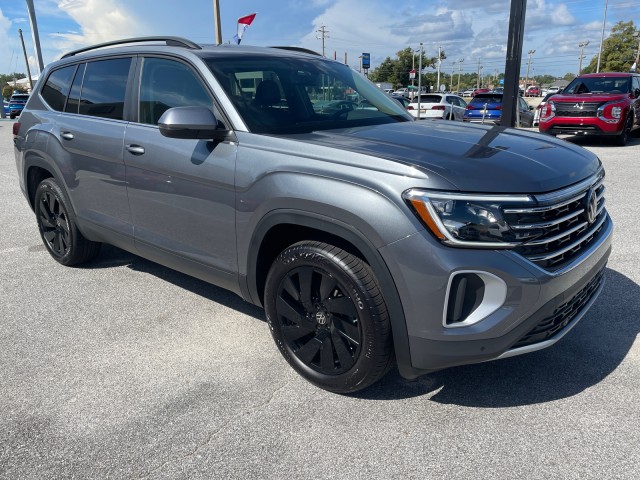 new 2024 Volkswagen Atlas car, priced at $42,999