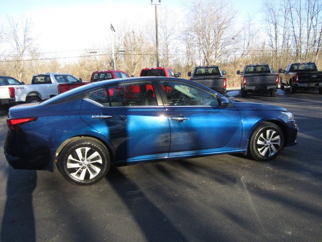 used 2019 Nissan Altima car, priced at $15,895