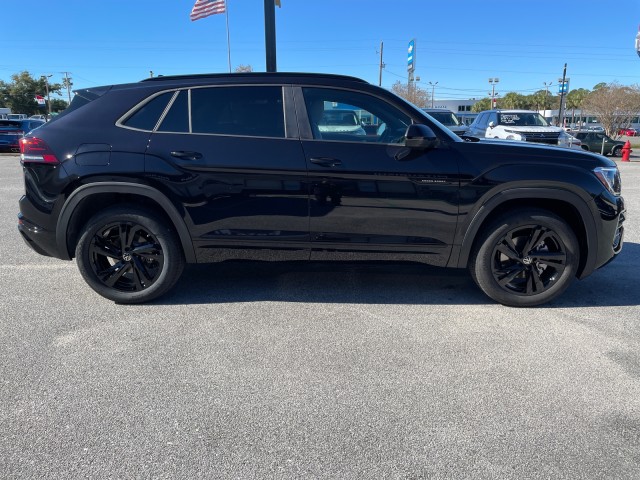 new 2025 Volkswagen Atlas Cross Sport car, priced at $51,776