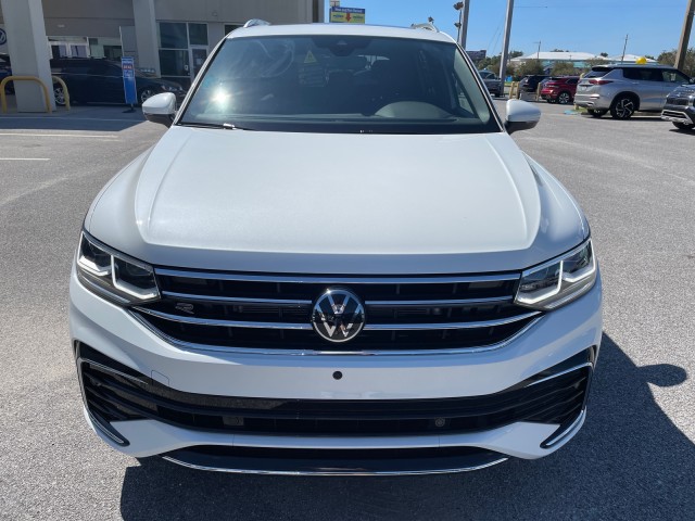 new 2024 Volkswagen Tiguan car, priced at $39,899