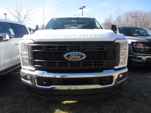 new 2025 Ford F-250 car, priced at $52,990