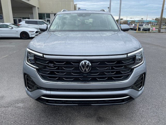 new 2025 Volkswagen Atlas car, priced at $53,591