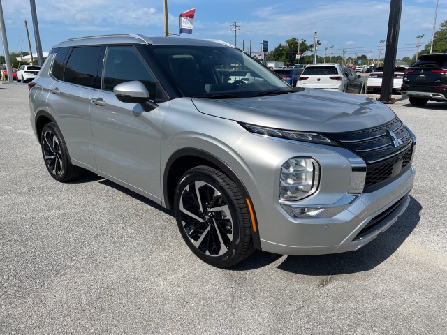 new 2024 Mitsubishi Outlander car