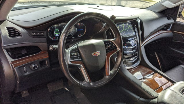 used 2018 Cadillac Escalade ESV car, priced at $34,995