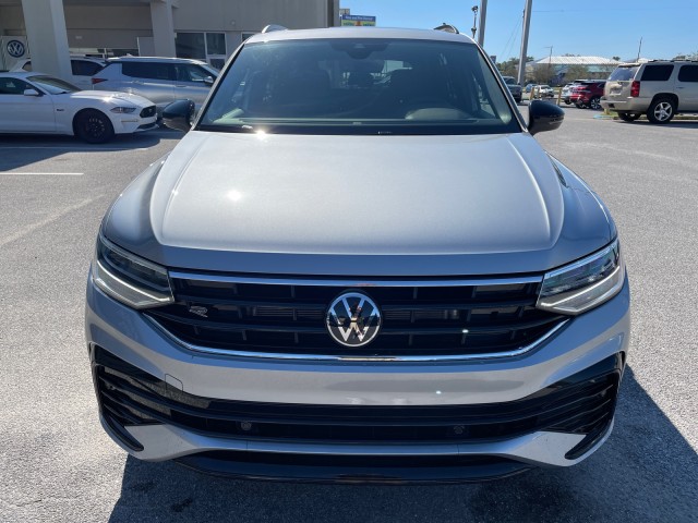 new 2024 Volkswagen Tiguan car, priced at $35,399