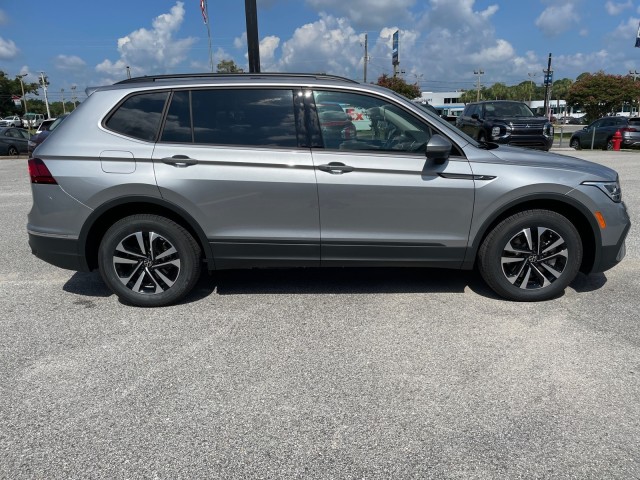 new 2024 Volkswagen Tiguan car, priced at $30,915