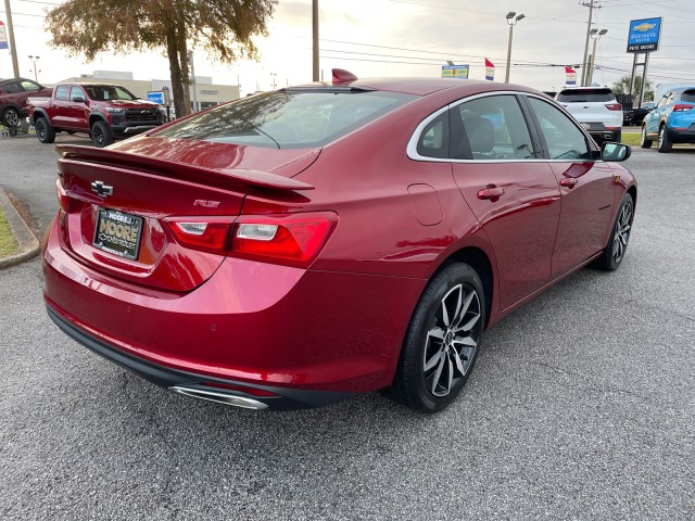 new 2025 Chevrolet Malibu car, priced at $29,030