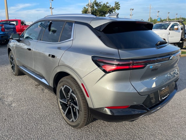 new 2024 Chevrolet Equinox EV car, priced at $43,295