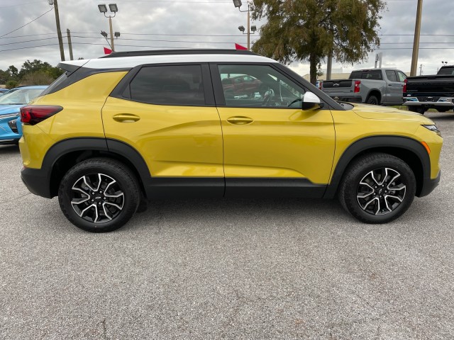 new 2025 Chevrolet TrailBlazer car, priced at $32,580