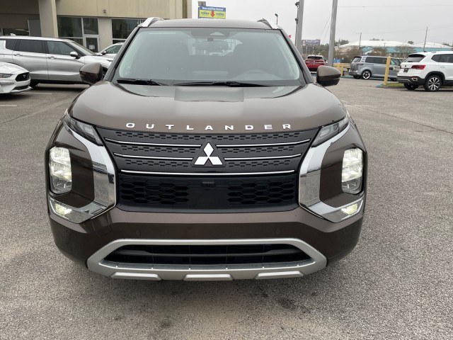 new 2024 Mitsubishi Outlander car, priced at $39,945