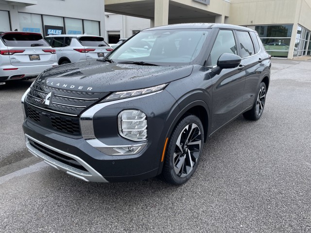 new 2024 Mitsubishi Outlander car, priced at $33,990