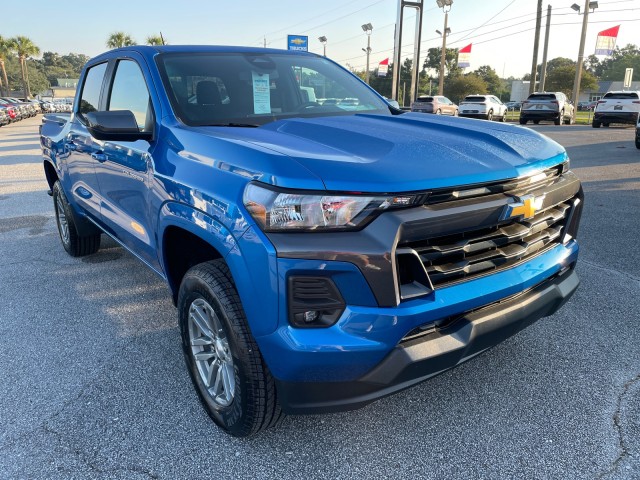 new 2024 Chevrolet Colorado car, priced at $37,375