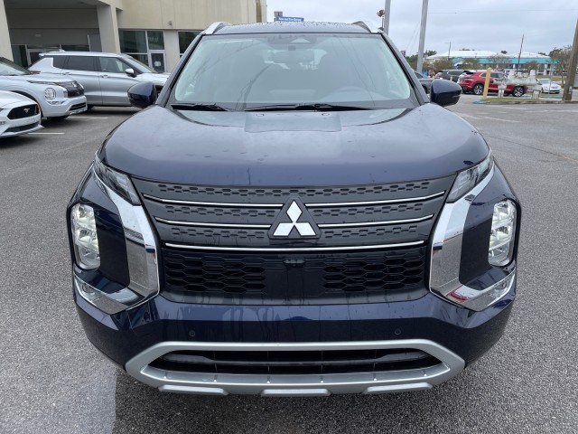 new 2024 Mitsubishi Outlander car, priced at $37,600