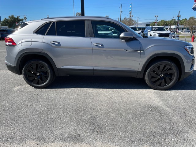 new 2025 Volkswagen Atlas Cross Sport car, priced at $43,199