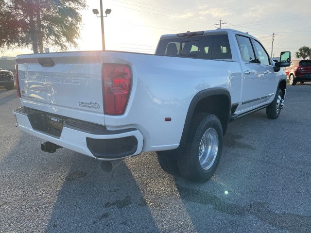 new 2025 Chevrolet Silverado 3500HD car, priced at $92,690