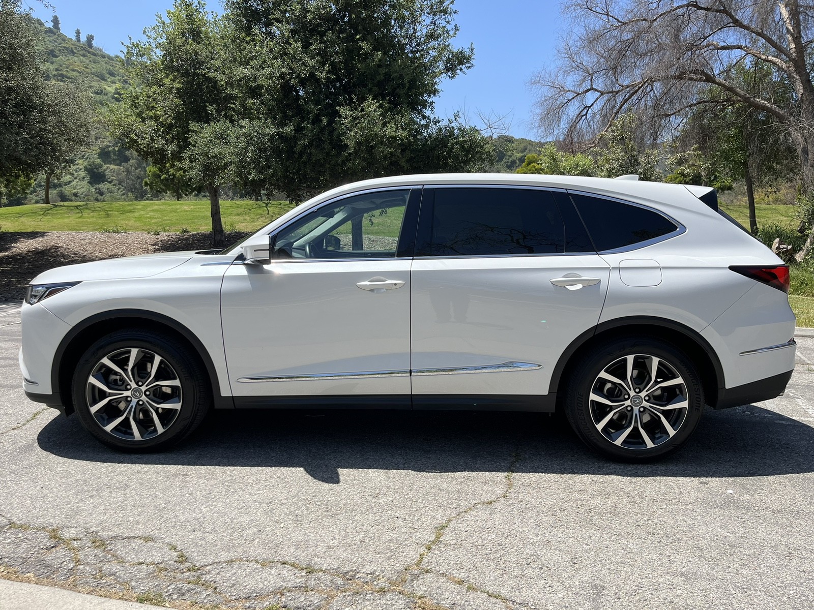 used 2022 Acura MDX car, priced at $38,988