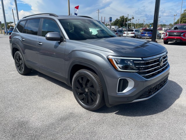 new 2024 Volkswagen Atlas car, priced at $43,999