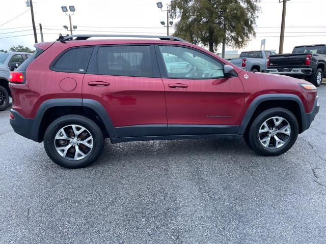 used 2015 Jeep Cherokee car, priced at $11,995