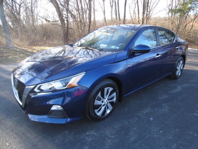 used 2019 Nissan Altima car, priced at $15,895