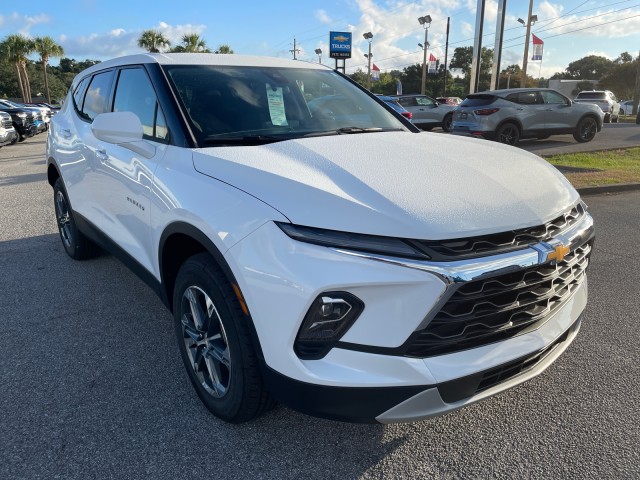 new 2025 Chevrolet Blazer car, priced at $37,485