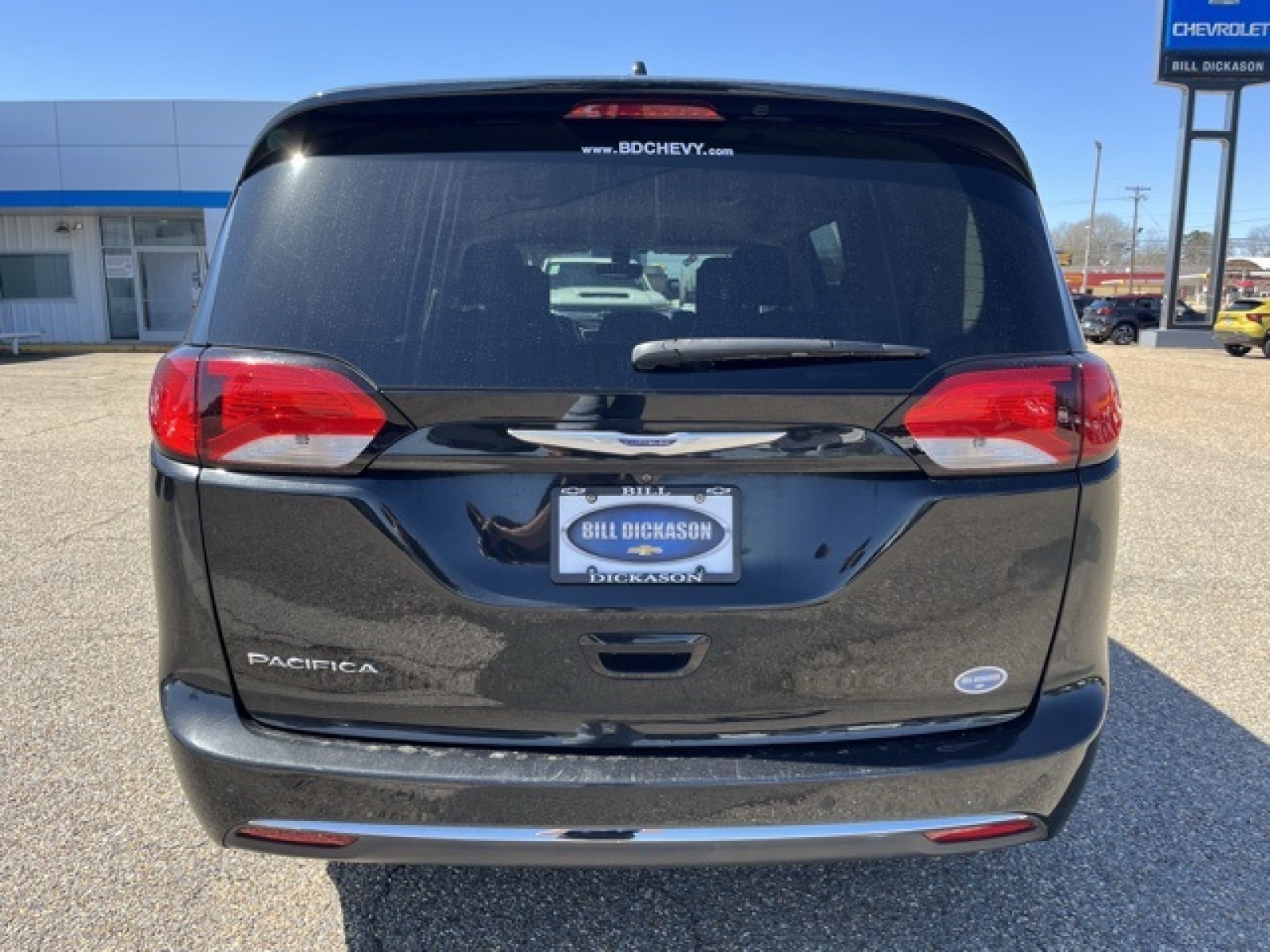 used 2020 Chrysler Pacifica car, priced at $21,043