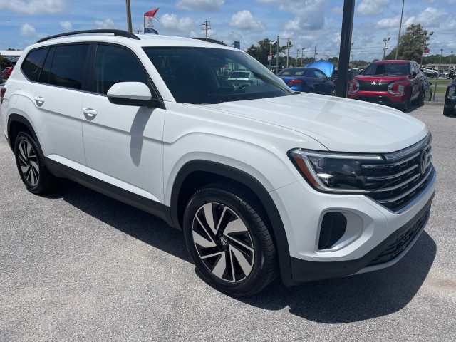 new 2024 Volkswagen Atlas car, priced at $41,699